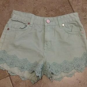 Adorable short summer shorts